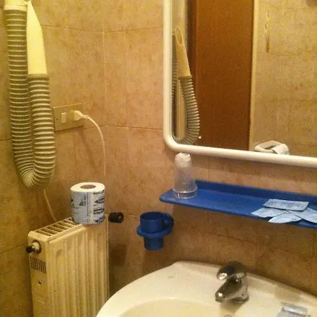 Pithaecusa Hotel 3*